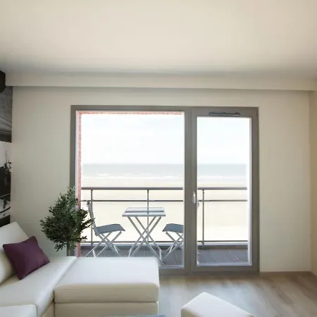 Beachside Apartment Close To De Panne 브레뒨느