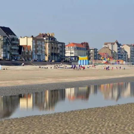 Beachside Apartment Close To De Panne דירה *